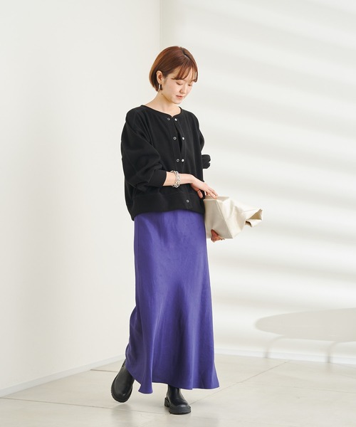 DouDou(ドゥドゥ)の「ステッチ入りボリュームスリーブカーディガン(カーディガン/ボレロ・レディース・アイボリー/ブラック・FREE)」の5枚目の写真