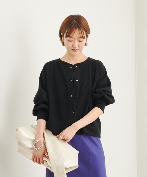 DouDou(ドゥドゥ)の「ステッチ入りボリュームスリーブカーディガン(カーディガン/ボレロ・レディース・アイボリー/ブラック・FREE)」の13枚目の写真