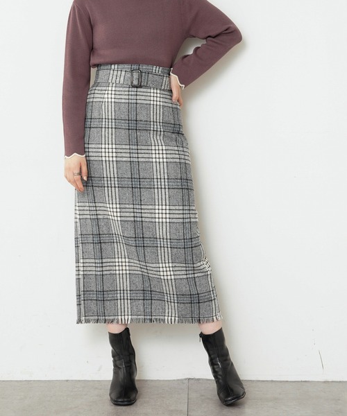 natural couture（ナチュラルクチュール）の「ベルト付き裾フリンジチェックスカート（スカート・レディース・ブラック系/ベージュ系/ブルー系・FREE）」の9枚目の写真