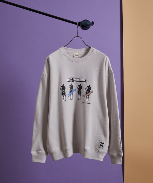 BE@RBRICK（ベアブリック）の「BE@RBRICK×BRIDGE SHIP HOUSEクルースウェット（スウェット・メンズ・ライトグレー/ダークブラウン/ブルー系その他4/ブラック・LL/L/M）」の3枚目の写真
