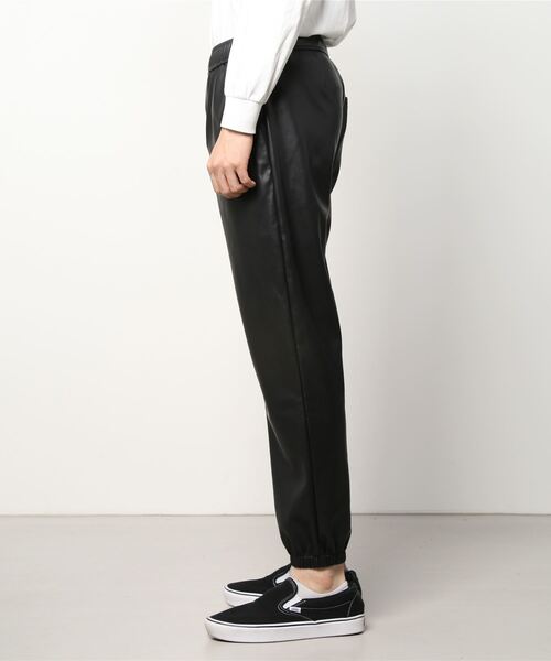 .efiLevol（エフィレボル）の「Eco Leather Easy Pants（その他パンツ・メンズ・ブラック・FREE）」の7枚目の写真