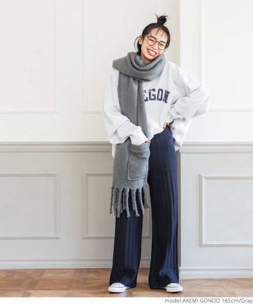 coca(coca)(コカ)の「ポケット付きふわふわショール(マフラー・レディース・アイボリー/グレー・ONE SIZE)」の6枚目の写真
