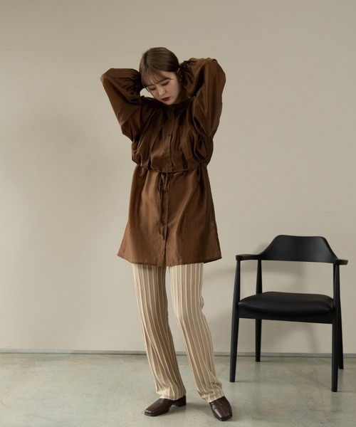 Amiur(エミレ)の「volume sheer shirt(シャツ/ブラウス・レディース・ブラック/ブラウン/ベージュ・FREE)」の12枚目の写真