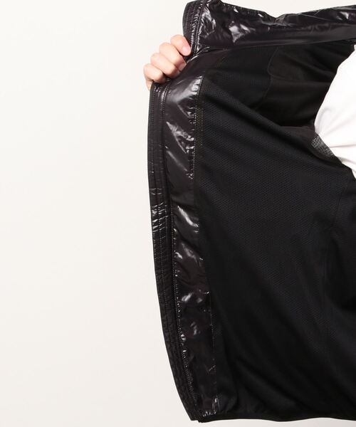 MARK & LONA（マークアンドロナ）の「Motiv Ultra Light Zip Jacket