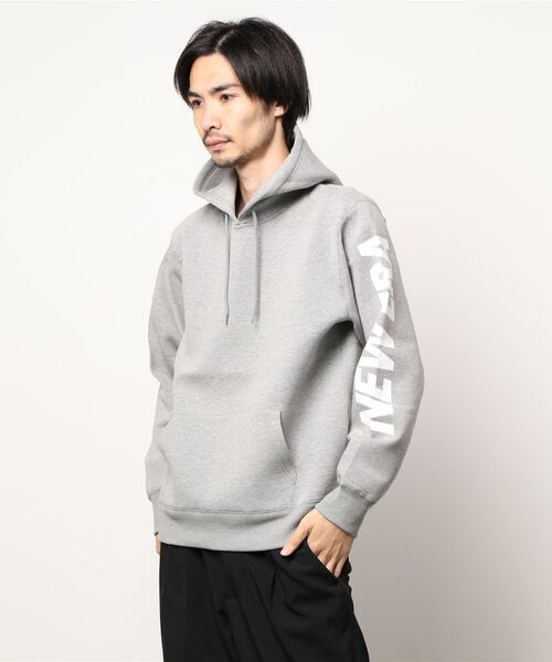 New Era テック Era ニューエラ のパーカー トップス Era ニューエラ のファッション パーカー New スウェット