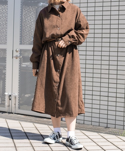 PairPair（ペアペア）の「コーデュロイシャツワンピース（ワンピース・レディース・グレイッシュブルー/ブラウン/アイボリー・FREE）」の15枚目の写真