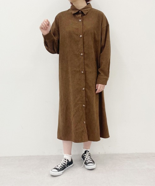PairPair（ペアペア）の「コーデュロイシャツワンピース（ワンピース・レディース・グレイッシュブルー/ブラウン/アイボリー・FREE）」の9枚目の写真