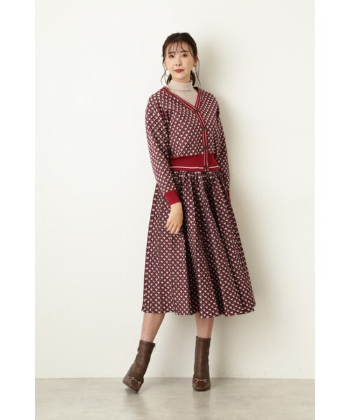 JILL STUART（ジルスチュアート）の「◆キエラジャガードニット（カーディガン/ボレロ・レディース・カーキ/ボルドー・FREE）」の5枚目の写真