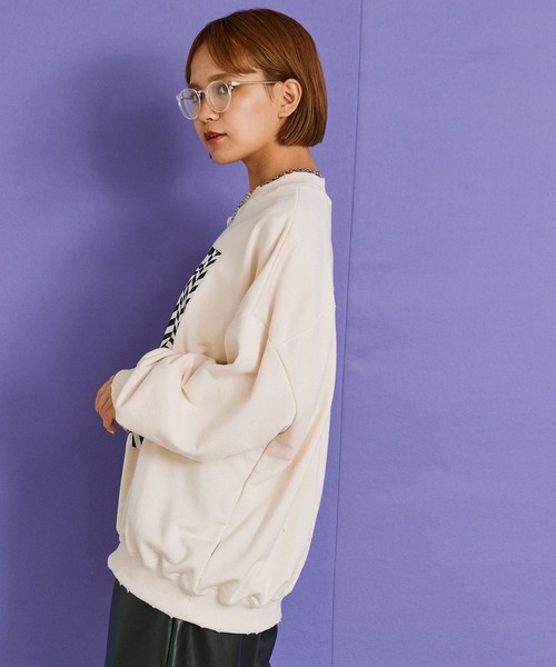 byYOUANCE（バイユアンス）の「ダメージグラフィックスウェット（スウェット・レディース・オートミール/アイボリー/グリーン/スミクロ/ピンク/サックスブルー/ブラック・FREE）」の11枚目の写真