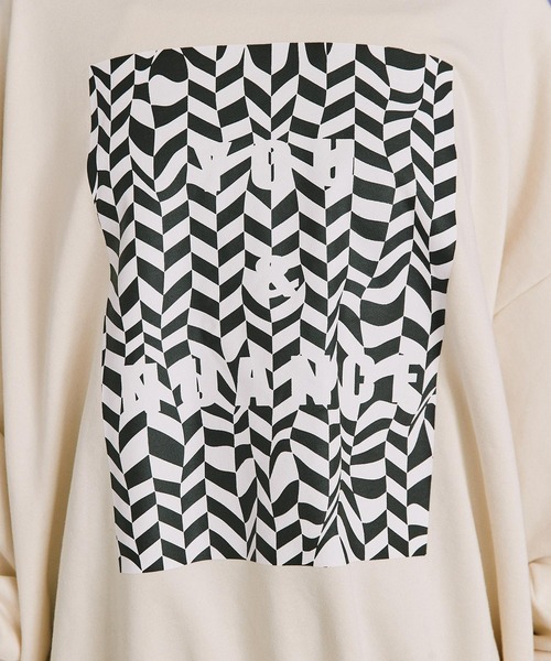 byYOUANCE（バイユアンス）の「ダメージグラフィックスウェット（スウェット・レディース・オートミール/アイボリー/グリーン/スミクロ/ピンク/サックスブルー/ブラック・FREE）」の13枚目の写真