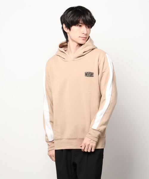 SHISKY（シスキー）の「袖ライン ワンポイント プルオーバー パーカー（パーカー・メンズ・オフホワイト/ベージュ/ブラック・XL/M/L）」の7枚目の写真