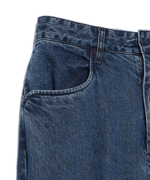 Ray BEAMS(レイビームス)の「FARAH / フレア デニムパンツ(デニムパンツ・レディース・ライトブルー/ネイビー・28inch/26inch)」の10枚目の写真