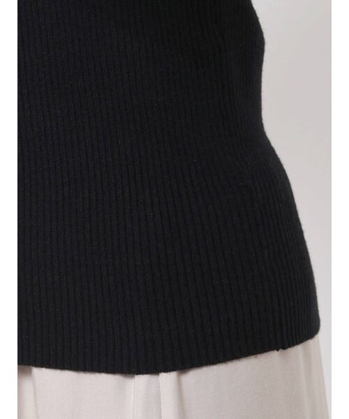 dazzlin（ダズリン）の「デコルテオープンリブニットトップス（ニット/セーター・レディース・グレー/ブラック/グリーン・FREE）」の18枚目の写真