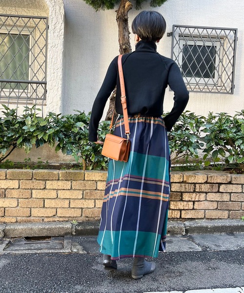 Jewelobe（ジュエローブ）の「ビッグチェックタックフレアスカート（スカート・レディース・ベージュ/イエロー/ネイビー・M/S）」の4枚目の写真