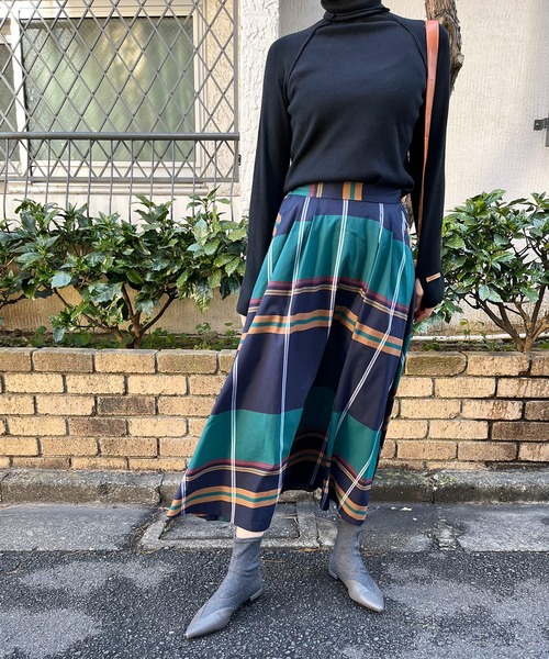 Jewelobe（ジュエローブ）の「ビッグチェックタックフレアスカート（スカート・レディース・ベージュ/イエロー/ネイビー・M/S）」の12枚目の写真