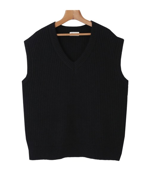andme（アンドミー）の「片畦編み深Vネックオーバーサイズニットベスト