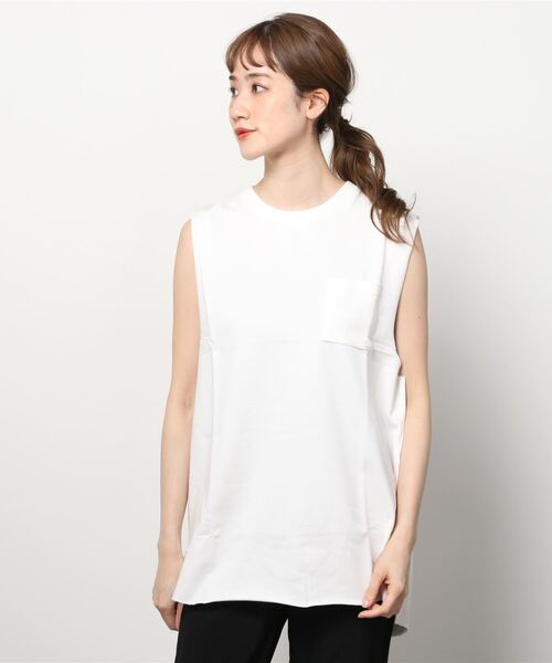 INNOCENT（イノセント）の「『RDS』ポケット付き カットオフ ノースリーブカットソー（Tシャツ/カットソー・レディース・ネイビー/カーキ/ベージュ/オフホワイト/ブラック・LARGE/MEDIUM）」の2枚目の写真