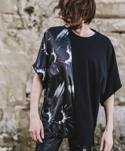 NO ID.(ノーアイディ)の「mt7754- プリズム切替ルーズT Tシャツ(Tシャツ/カットソー・メンズ・ホワイト×ブルー/ホワイト×ブラック/ブラック×ブラック/ブラック×ブルー・ONE SIZE)」の3枚目の写真