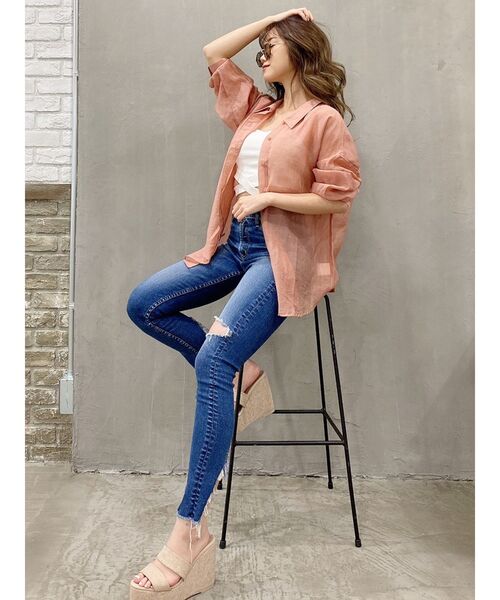 GYDA（ジェイダ）の「M/W HEM BACK ZIPスキニーデニムパンツ（デニムパンツ・レディース・ライトブルー/ブルー・SMALL/MEDIUM/X-SMALL）」の3枚目の写真