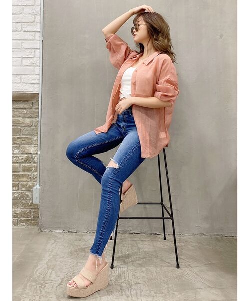 GYDA（ジェイダ）の「M/W HEM BACK ZIPスキニーデニムパンツ（デニムパンツ・レディース・ライトブルー/ブルー・SMALL/MEDIUM/X-SMALL）」の13枚目の写真