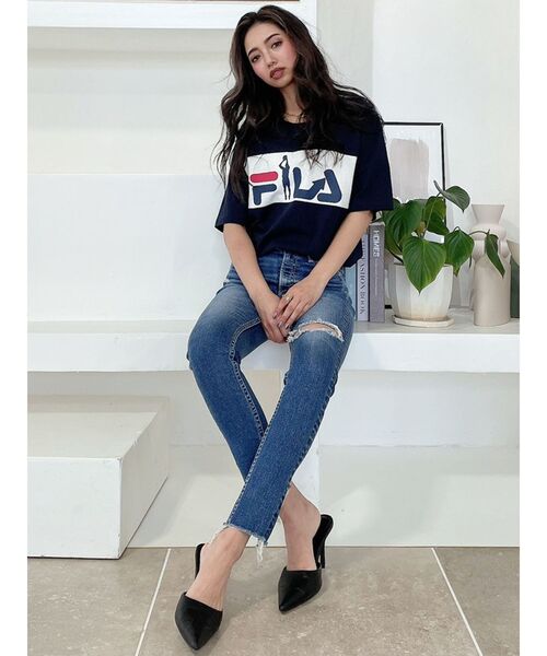 GYDA（ジェイダ）の「M/W HEM BACK ZIPスキニーデニムパンツ（デニムパンツ・レディース・ライトブルー/ブルー・SMALL/MEDIUM/X-SMALL）」の12枚目の写真