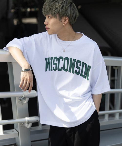 SlashDate（スラッシュデイト）の「カレッジロゴプリントTシャツ