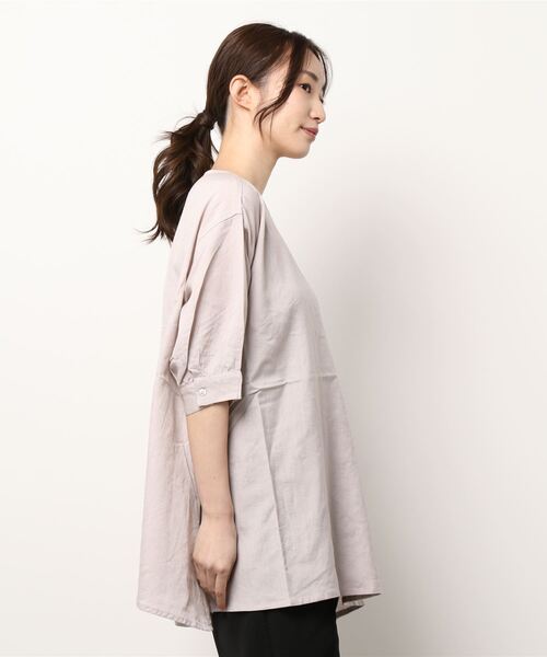 Wordtrobe（ワードトローブ）の「【wordtrobe】レーヨンフレックス バックレース Aライン チュニック（シャツ/ブラウス・レディース・ブラック/グリーン/ライトグレー/オフホワイト・FREE）」の6枚目の写真