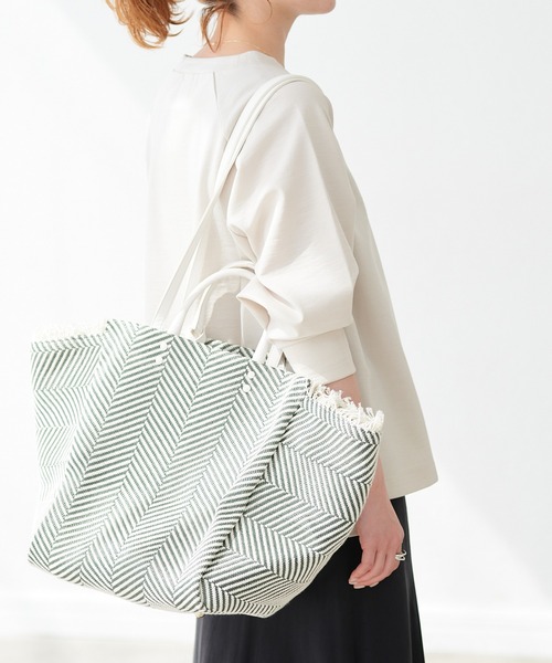 Spick & Span（スピックアンドスパン）の「【MICA DELLA VALLE】vacanze grande ヘリンボーン2WAY（トートバッグ・レディース・グリーン・FREE）」の3枚目の写真