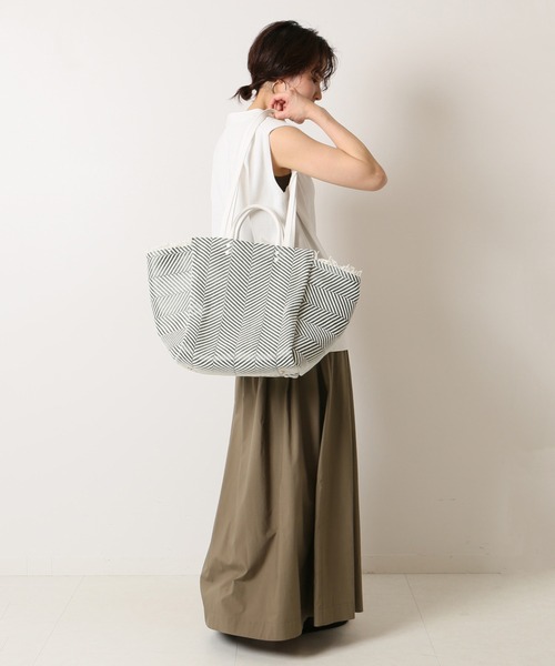 Spick & Span（スピックアンドスパン）の「【MICA DELLA VALLE】vacanze grande ヘリンボーン2WAY（トートバッグ・レディース・グリーン・FREE）」の4枚目の写真