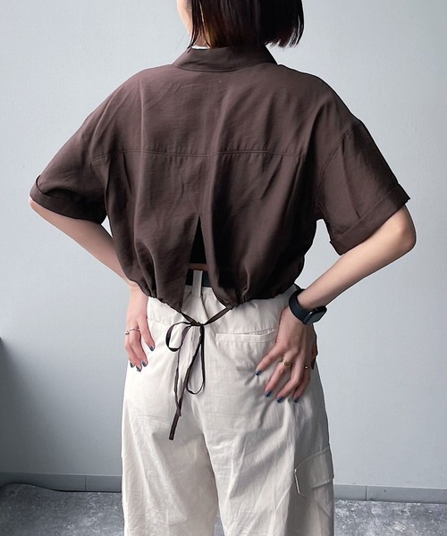 PAGEBOY（ページボーイ）の「ショートドロストシャツ（シャツ/ブラウス・レディース・ブラック/オフホワイト/チョコ・FREE）」の3枚目の写真