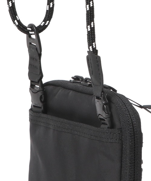 ESTNATION(エストネーション)の「New Life Project / "ダントツ撥水" パスポートケース《ESTNATION EXCLUSIVE》(ショルダーバッグ・メンズ・ブラック/オリーブ・FREE)」の4枚目の写真