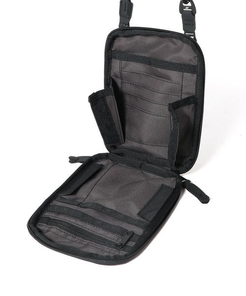 ESTNATION(エストネーション)の「New Life Project / "ダントツ撥水" パスポートケース《ESTNATION EXCLUSIVE》(ショルダーバッグ・メンズ・ブラック/オリーブ・FREE)」の11枚目の写真