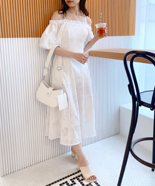 OLIVE des OLIVE（オリーブデオリーブ）の「オフショルワンピース