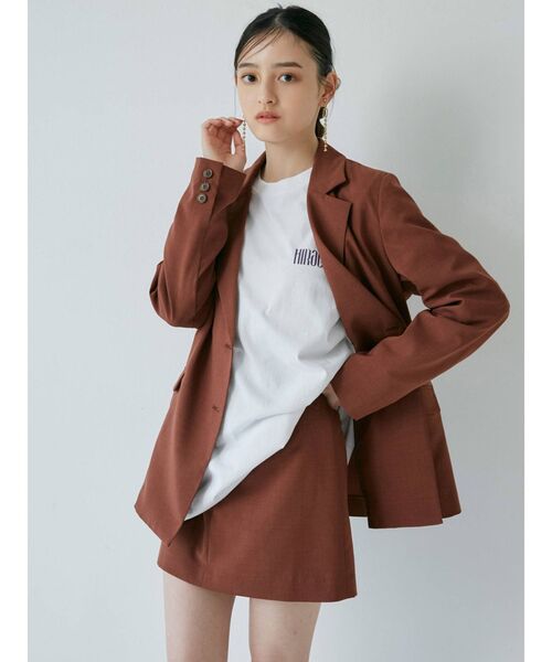 MURUA（ムルーア）の「カーブウエストミニスカート【セットアップ着用可】（スカート・レディース・グリーン/グレー/ブラウン・1/2）」の6枚目の写真