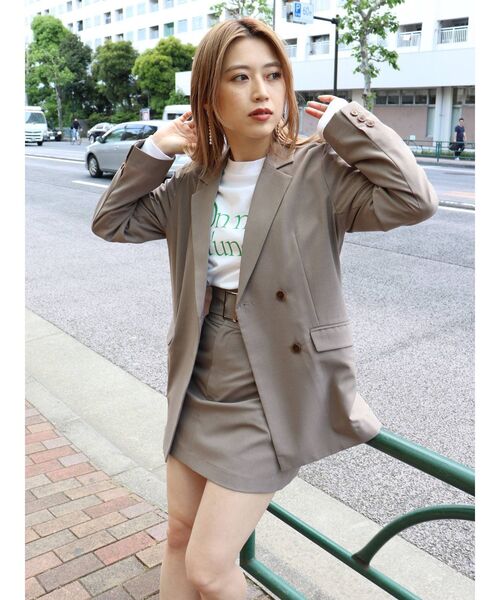 MURUA（ムルーア）の「カーブウエストミニスカート【セットアップ着用可】（スカート・レディース・グリーン/グレー/ブラウン・1/2）」の15枚目の写真