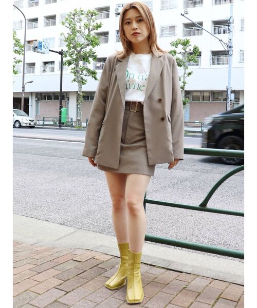 MURUA（ムルーア）の「カーブウエストミニスカート【セットアップ着用可】（スカート・レディース・グリーン/グレー/ブラウン・1/2）」の16枚目の写真