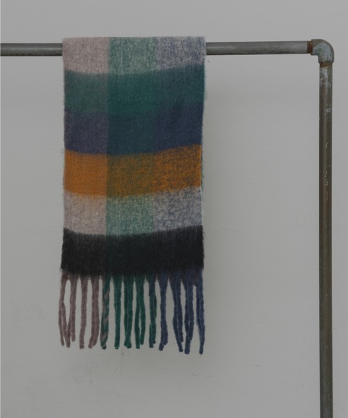 MERLOT（メルロー）の「チェックボリュームマフラー（マフラー・レディース・ピンク/オレンジ/グリーン/マルチ/ライトグリーン/ブルー・FREE）」の7枚目の写真