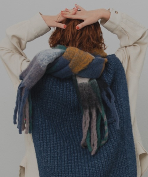 MERLOT（メルロー）の「チェックボリュームマフラー（マフラー・レディース・ピンク/オレンジ/グリーン/マルチ/ライトグリーン/ブルー・FREE）」の11枚目の写真