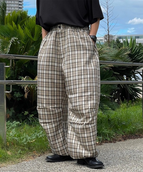 kutir(クティール)の「ワイドチェックスノーパンツ(カーゴパンツ・メンズ・ブラック/ベージュ/イエロー・SMALL/MEDIUM/LARGE)」の1枚目の写真