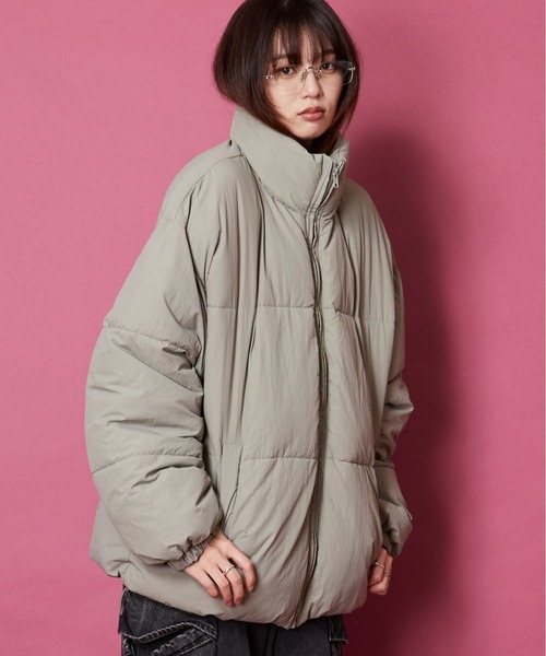 unrelaxing（アンリラクシング）の「ボリュームハイネック撥水ナイロンエコダウンジャケット（ダウンジャケット/コート・メンズ・アイボリー/ブラック/グレー/ライトカーキ/その他/スミクロ/ブルー系/ベージュ・FREE）」の6枚目の写真