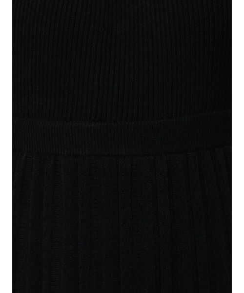 MERCURYDUO（マーキュリーデュオ）の「2WAYスリットフレアニットワンピース（ワンピース・レディース・ブラック/ベージュ/レッド・SMALL/MEDIUM）」の7枚目の写真