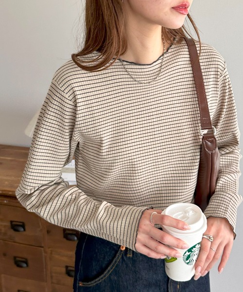 DISCOAT（ディスコート）の「≪新色追加！≫【WEB限定】前後2WAYリブメローロングスリーブ（Tシャツ/カットソー・レディース・ブラック/オフホワイト/アイボリー/グリーン系その他/ライトグレー/クリア/ホワイト系その他/ブルー系その他/グリーン系その他2/ブラック系その他2/ブラック系その他/キャメル/グレイッシュベージュ/ブラウン/ベージュ/ピンク/ブラウン系その他/グレー系その他/ネイビー/カーキ/サンドベージュ/モカ/ピンク系その他/ブラウン系その他2・FREE）」の13枚目の写真