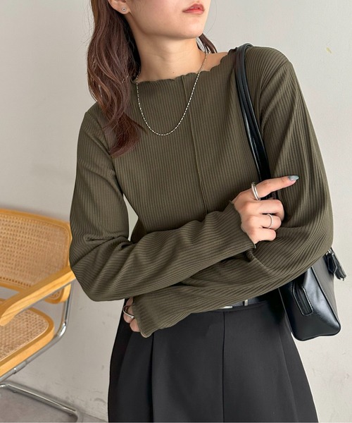 DISCOAT（ディスコート）の「≪新色追加！≫【WEB限定】前後2WAYリブメローロングスリーブ（Tシャツ/カットソー・レディース・ブラック/オフホワイト/アイボリー/グリーン系その他/ライトグレー/クリア/ホワイト系その他/ブルー系その他/グリーン系その他2/ブラック系その他2/ブラック系その他/キャメル/グレイッシュベージュ/ブラウン/ベージュ/ピンク/ブラウン系その他/グレー系その他/ネイビー/カーキ/サンドベージュ/モカ/ピンク系その他/ブラウン系その他2・FREE）」の16枚目の写真