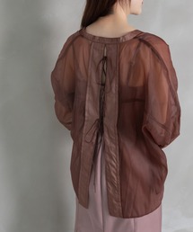 バックリボンシアーシャツ
