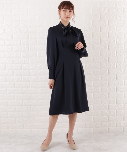 Lace Ladies(レースレディース)の「ボウタイフレアワンピース(ワンピース・レディース・ネイビー/グレイッシュベージュ・S/XL/M/L)」の6枚目の写真