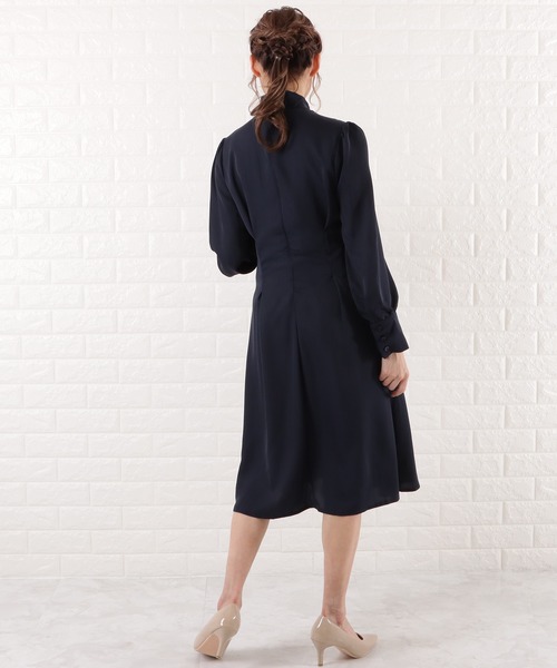 Lace Ladies(レースレディース)の「ボウタイフレアワンピース(ワンピース・レディース・ネイビー/グレイッシュベージュ・S/XL/M/L)」の5枚目の写真