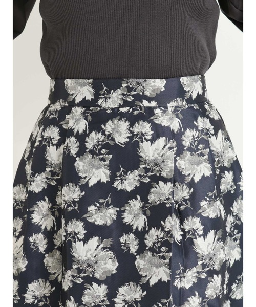 Te chichi（テチチ）の「【貴島明日香コラボ】フラワージャカードリバーシブルスカート（スカート・レディース・ネイビー/ブラック・MEDIUM/SMALL）」の13枚目の写真