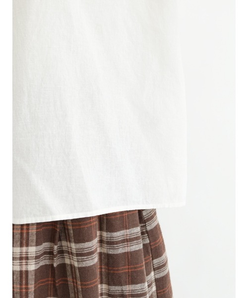 Samansa Mos2（サマンサ モスモス）の「パイピングセーラー襟ブラウス（シャツ/ブラウス・レディース・オフホワイト/チャコール/キナリ・ﾌﾘ-）」の11枚目の写真