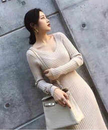 0’s  Vネック リブニット タイトワンピース