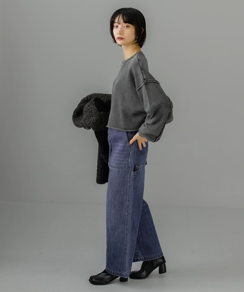 KBF(ケイビーエフ)の「『UR TECH』クロップドダメージスウェット(スウェット・レディース・カーキ/オフホワイト/チャコールグレー・ONE)」の15枚目の写真